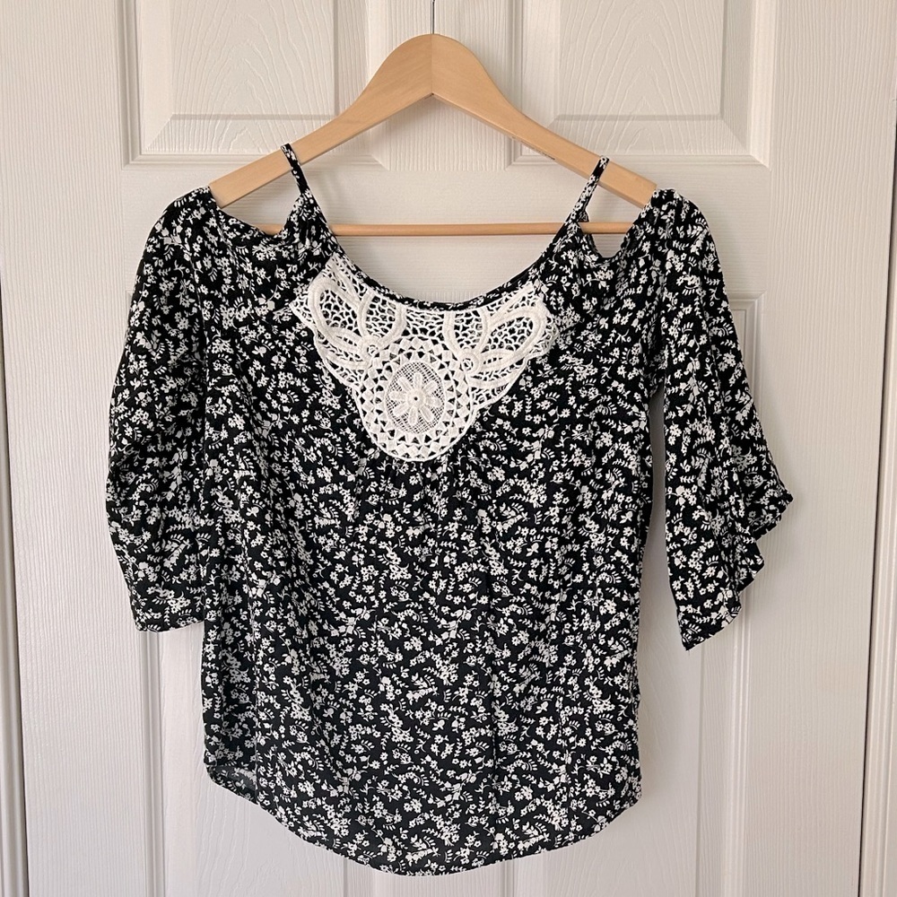 Art Class Girls Cold Shoulder Floral Too